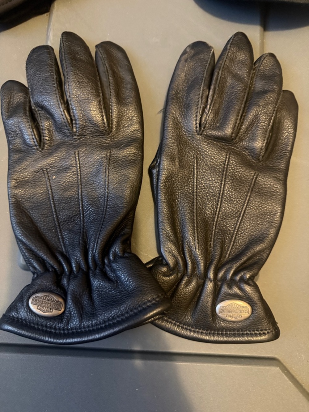 Harley-Davidson Black Leather Rider Gloves with Badge